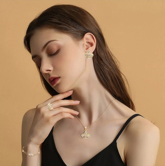 Royal & Stylish Napier 9k Gold & Lab Diamond Royal Crown 4 Piece Set - Picture 7 of 7